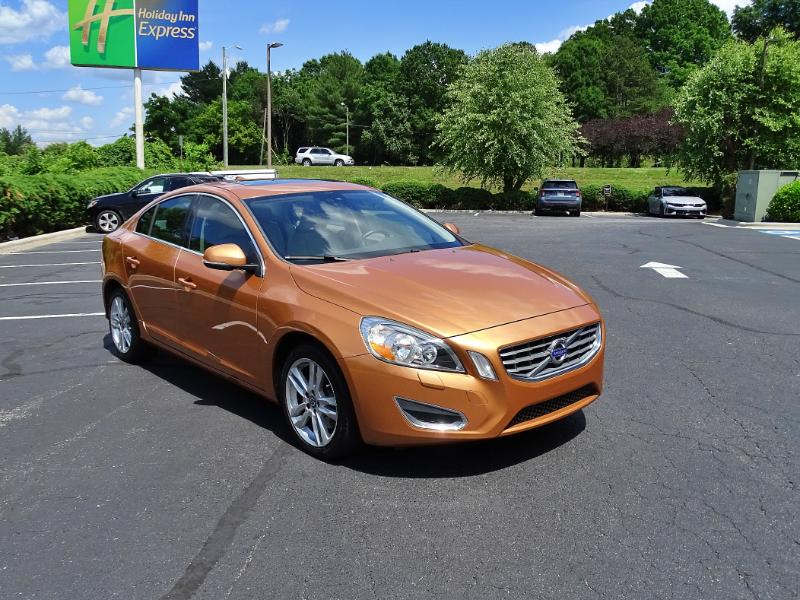 Volvo S60 T5 2012