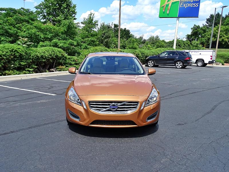 Volvo S60 T5 2012