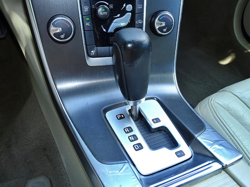Volvo S60 T5 2012