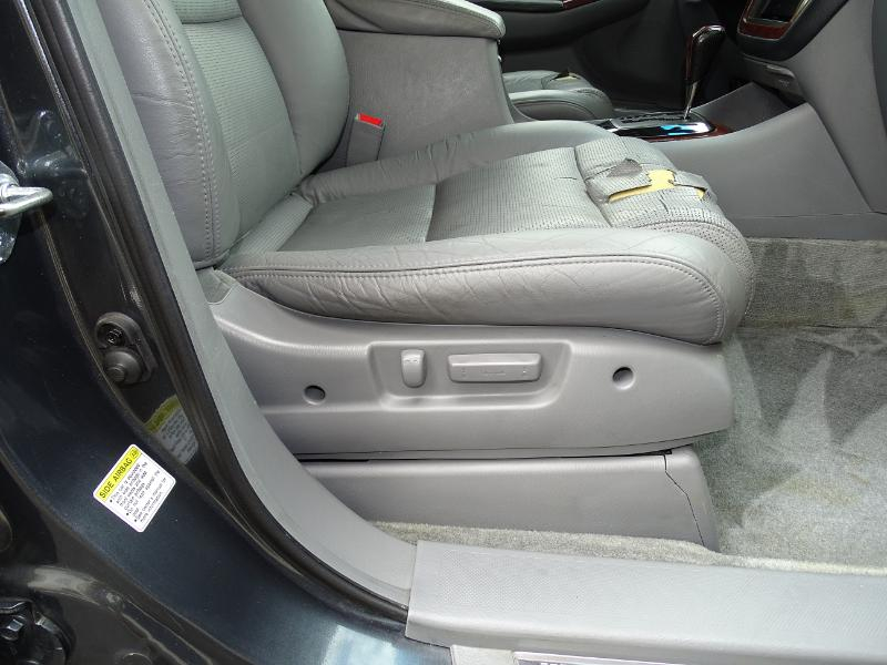 Acura MDX Touring with Navigation System 2004