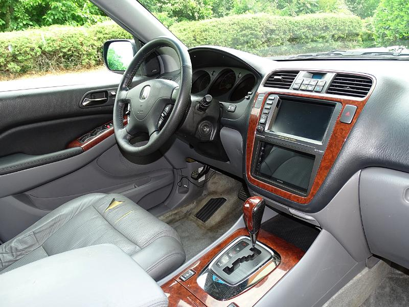 Acura MDX Touring with Navigation System 2004