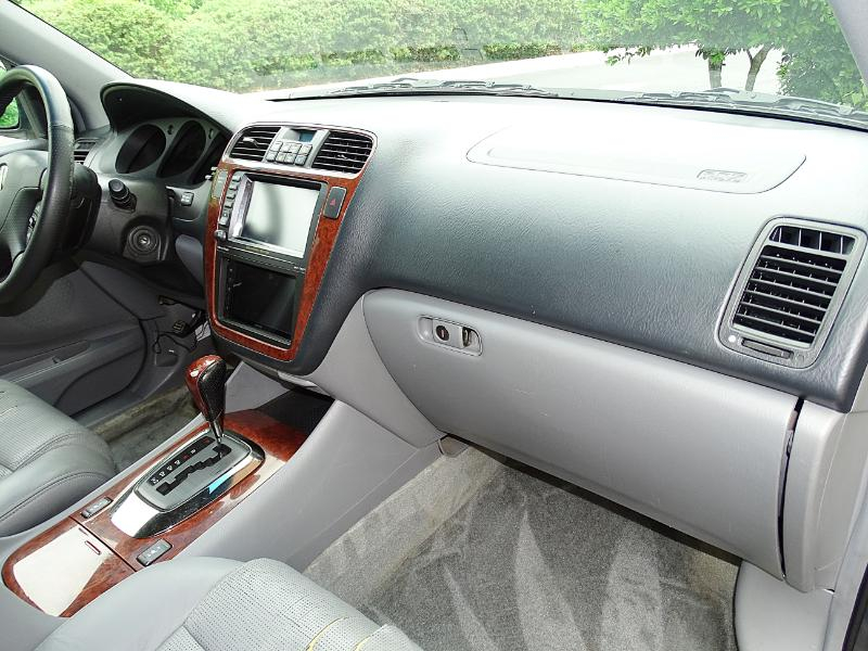 Acura MDX Touring with Navigation System 2004