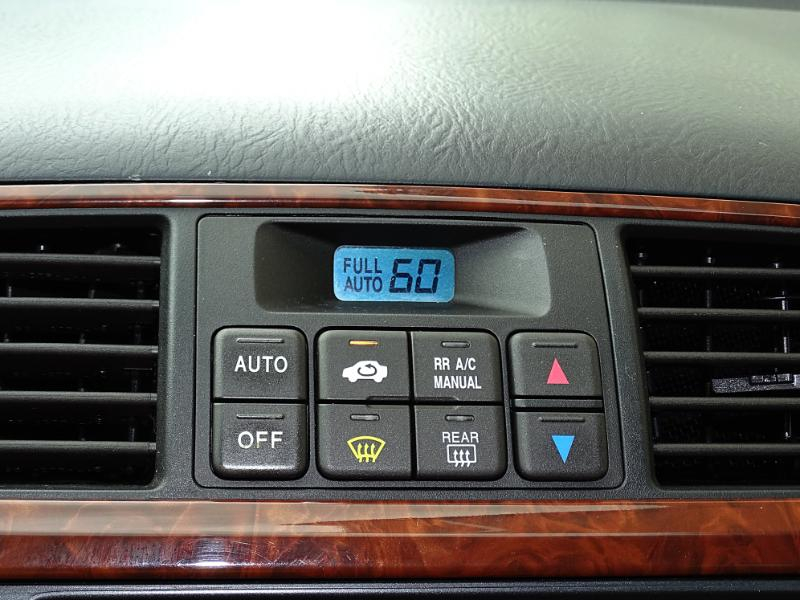 Acura MDX Touring with Navigation System 2004