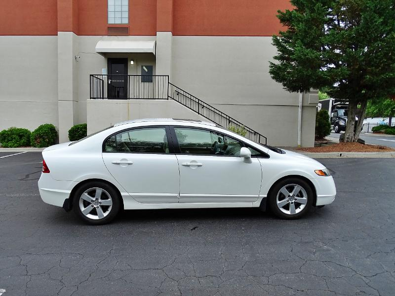 Honda Civic EX Sedan AT with Navigation 2006
