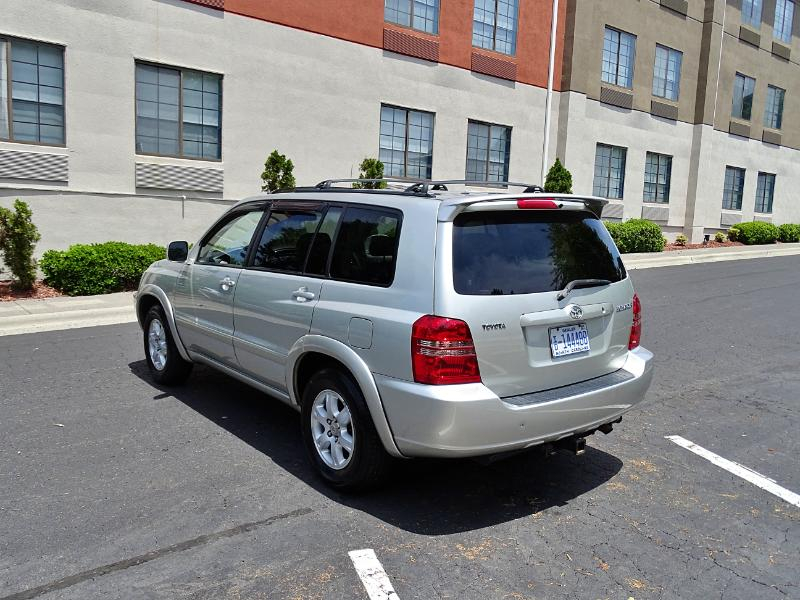 Toyota Highlander 2WD 2003