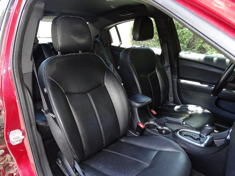 Chrysler 200 Limited 2011