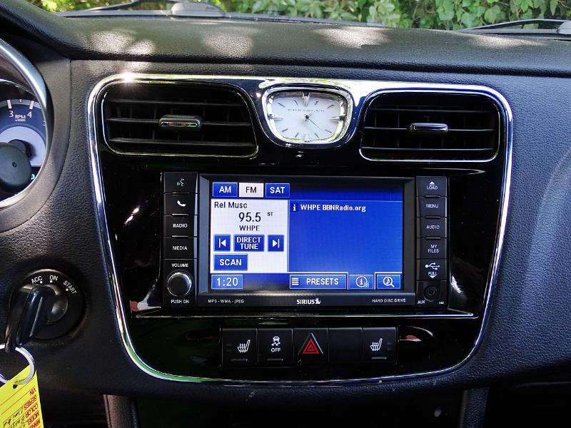 Chrysler 200 Limited 2011