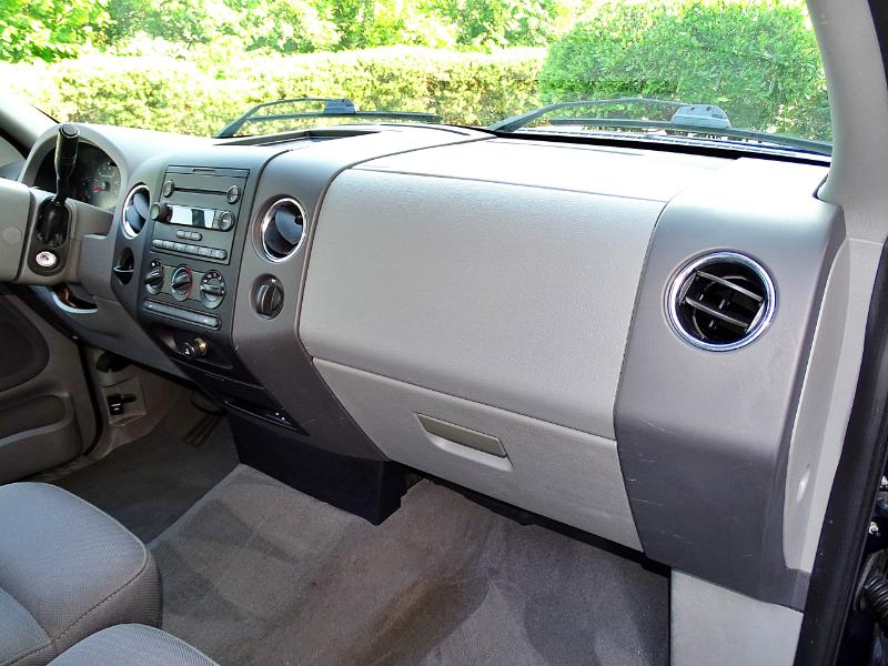 Ford F-150 STX SuperCab 2WD 2004