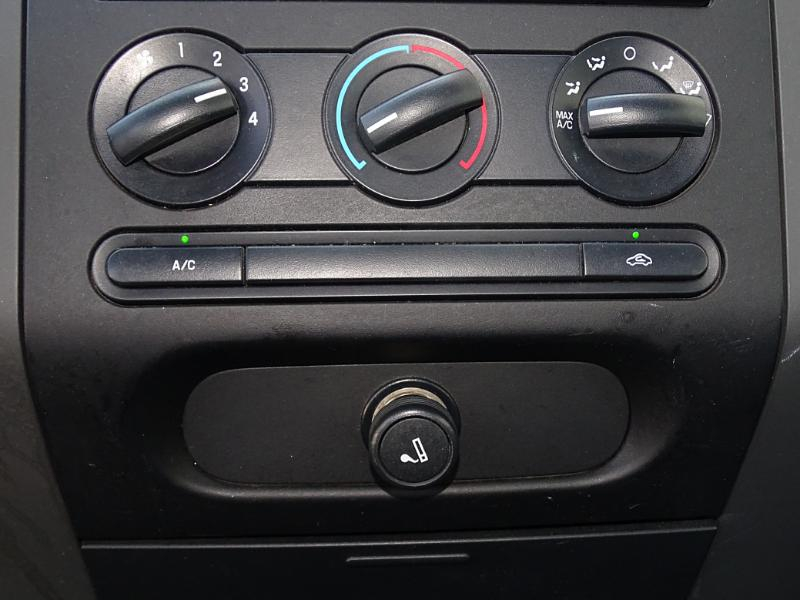 Ford F-150 STX SuperCab 2WD 2004