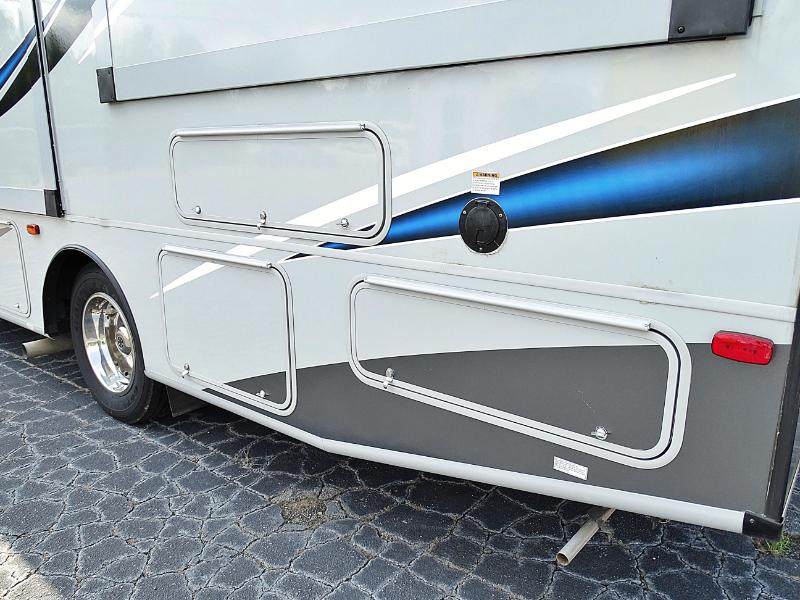 Coachmen Pursuit  2021
