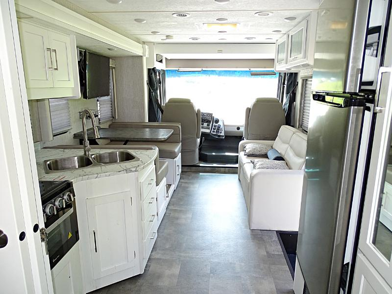 Coachmen Pursuit  2021