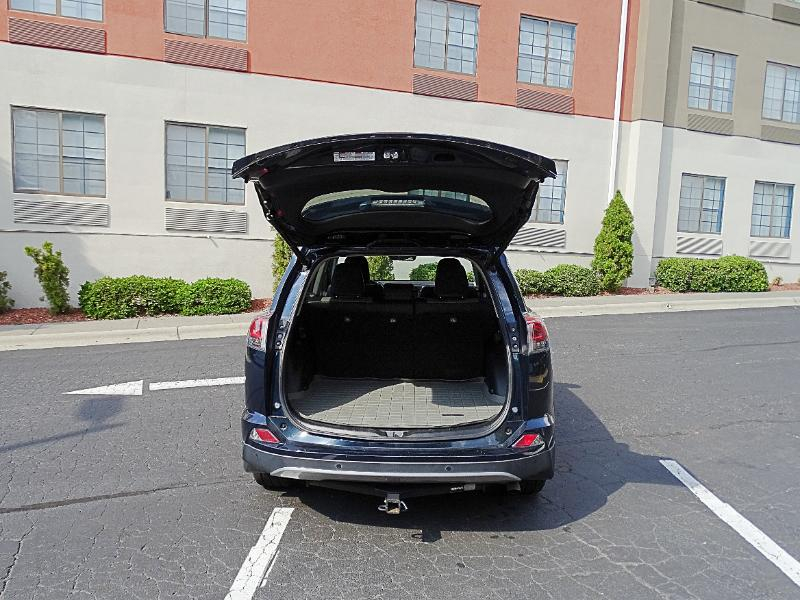 Toyota RAV4 Limited AWD 2018