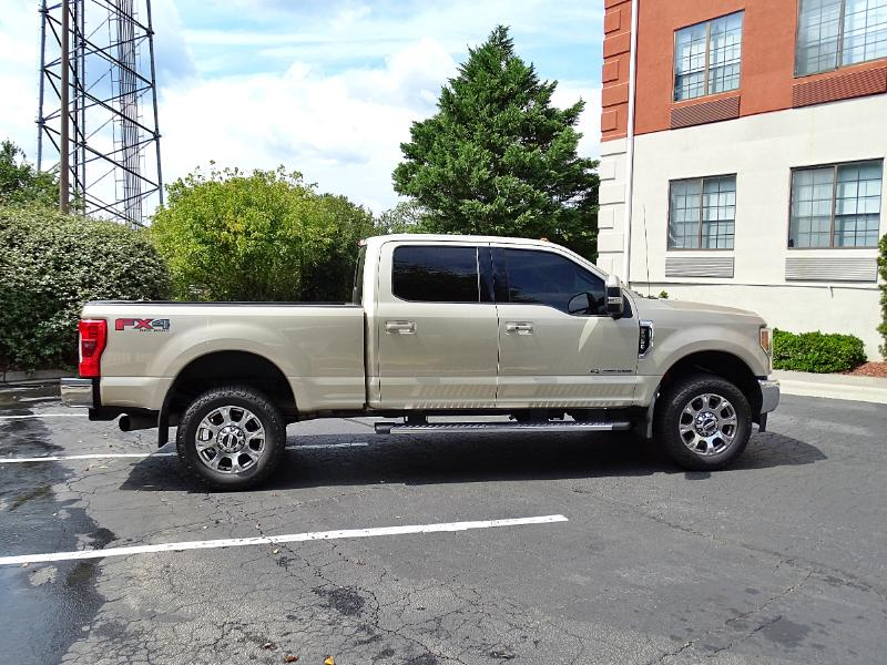 Ford F-350 SD Lariat Crew Cab 4WD 2017