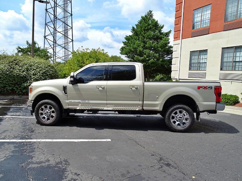 Ford F-350 SD Lariat Crew Cab 4WD 2017