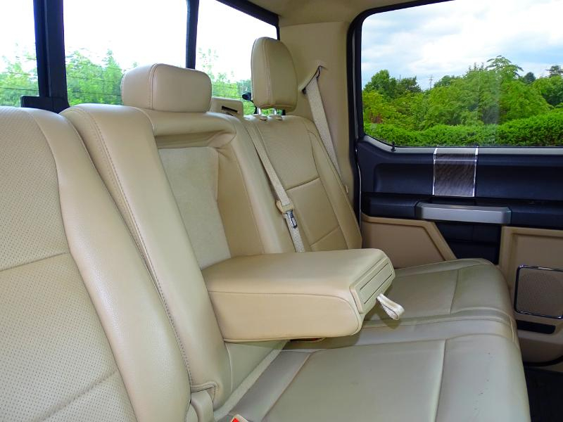 Ford F-350 SD Lariat Crew Cab 4WD 2017