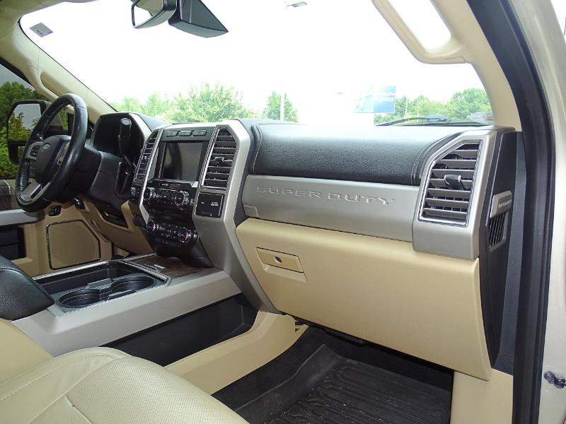 Ford F-350 SD Lariat Crew Cab 4WD 2017