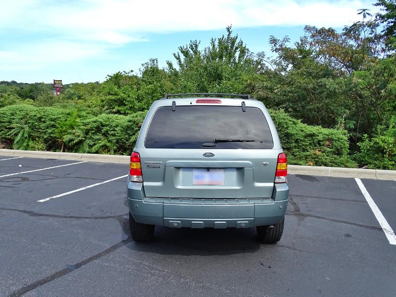 Ford Escape Limited 2WD 2006