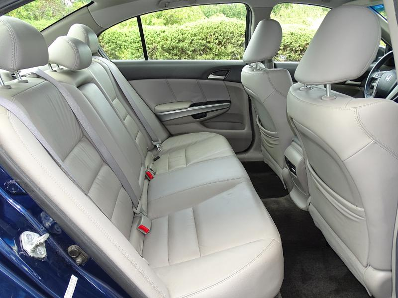 Honda Accord EX-L Sedan AT 2010