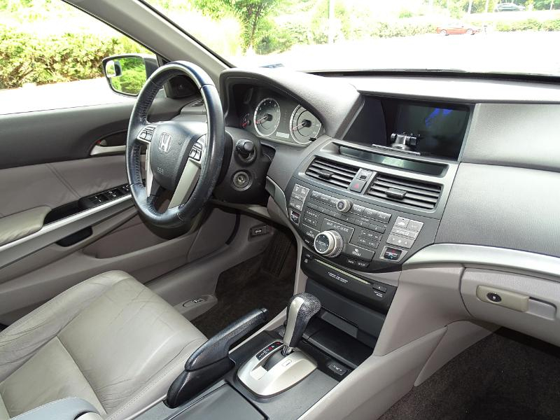 Honda Accord EX-L Sedan AT 2010