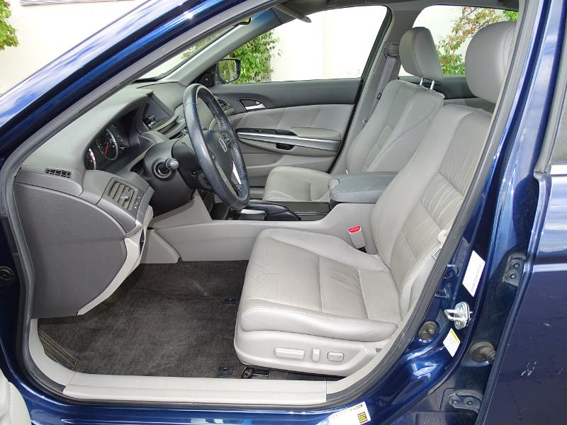 Honda Accord EX-L Sedan AT 2010