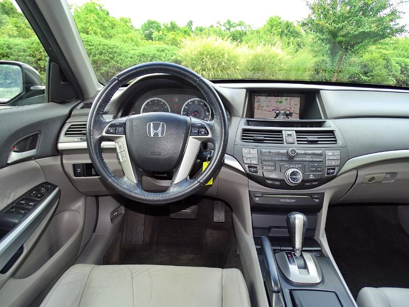 Honda Accord EX-L Sedan AT 2010