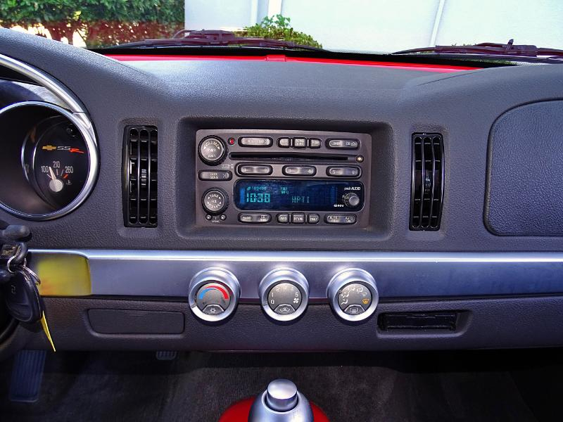 Chevrolet SSR LS 2003