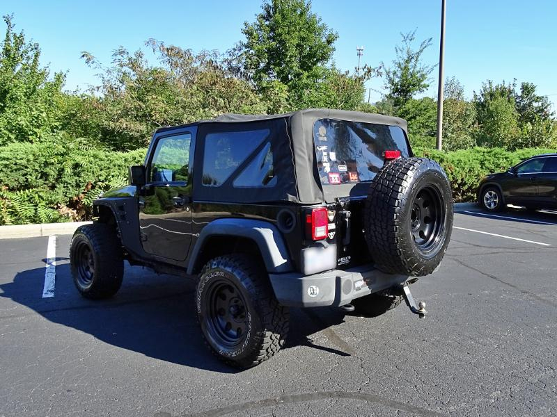 Jeep Wrangler Sport 4WD 2010