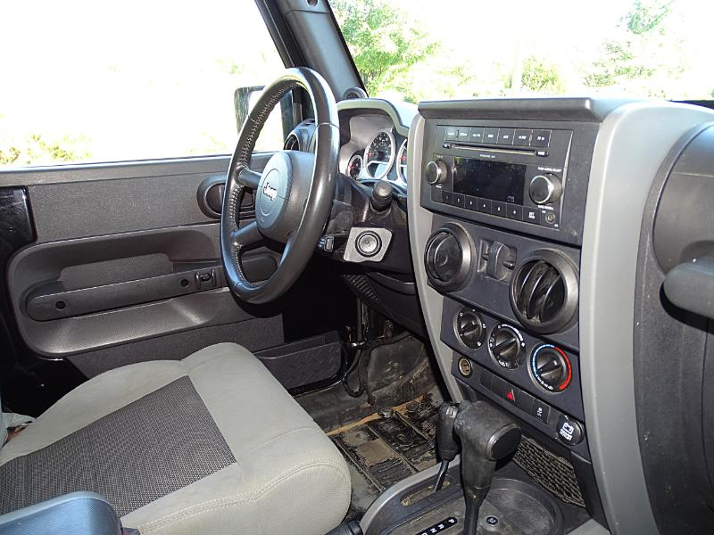 Jeep Wrangler Sport 4WD 2010