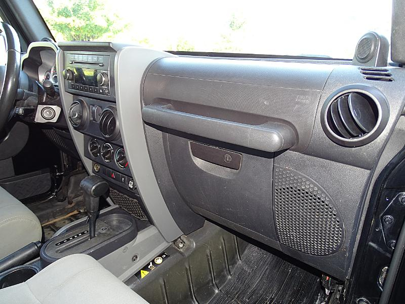 Jeep Wrangler Sport 4WD 2010