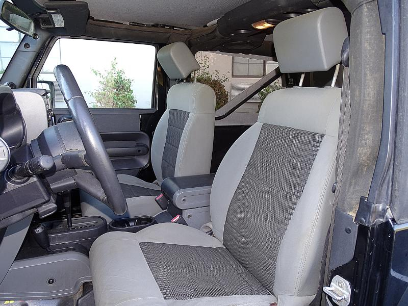 Jeep Wrangler Sport 4WD 2010