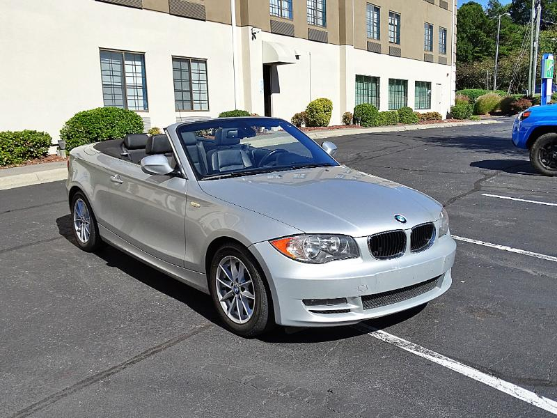 BMW 1-Series 128i Convertible 2011