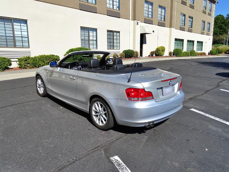 BMW 1-Series 128i Convertible 2011