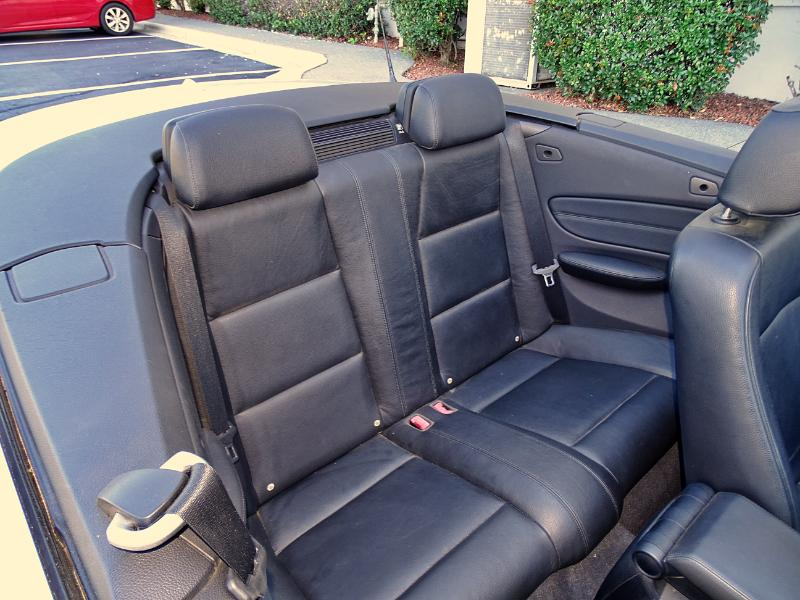 BMW 1-Series 128i Convertible 2011