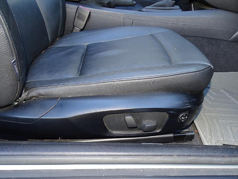 BMW 1-Series 128i Convertible 2011