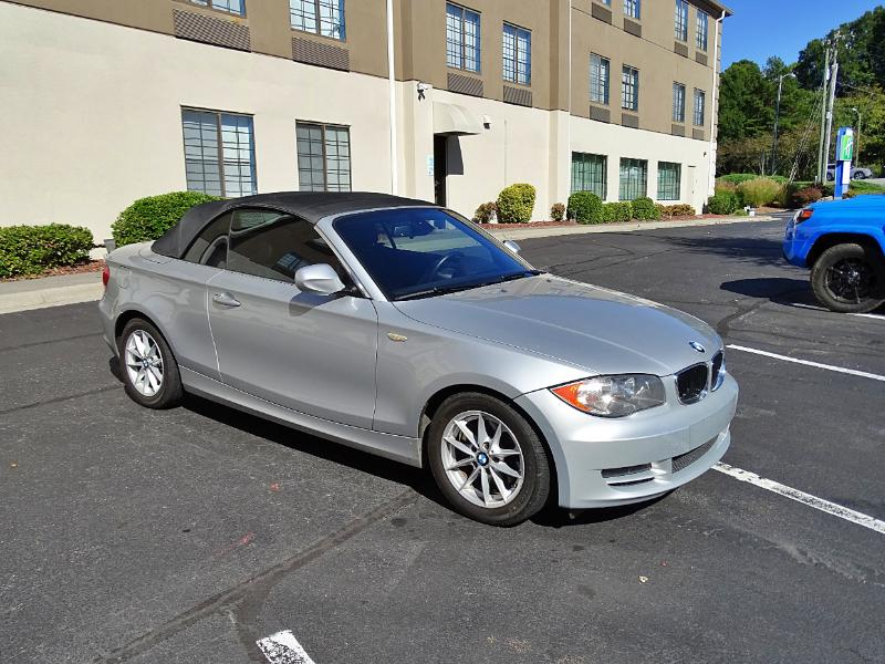 BMW 1-Series 128i Convertible 2011