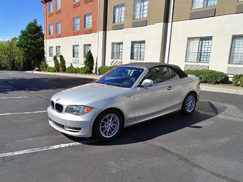 BMW 1-Series 128i Convertible 2011