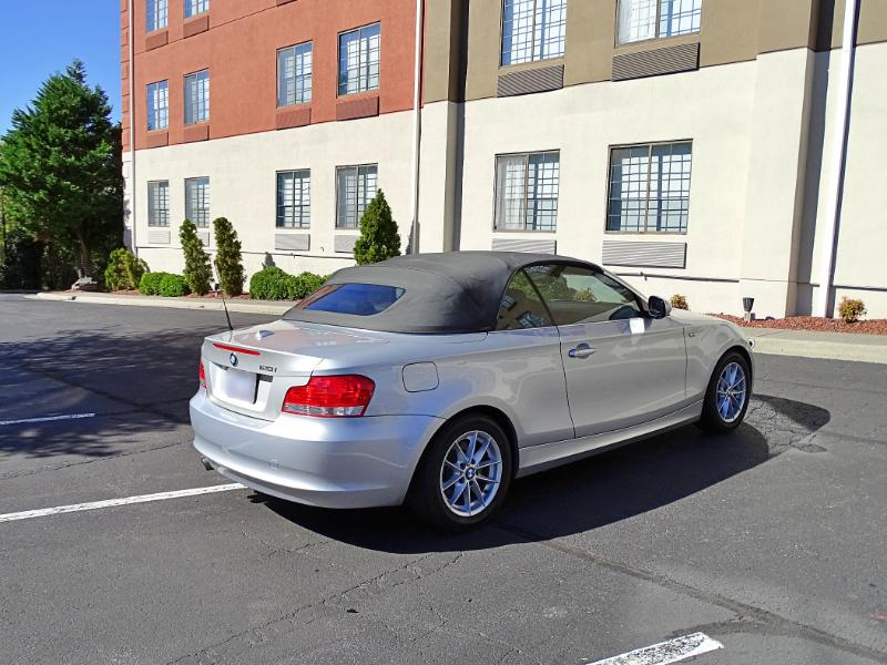 BMW 1-Series 128i Convertible 2011