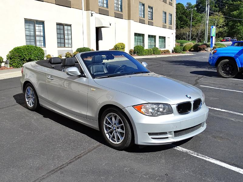 BMW 1-Series 128i Convertible 2011