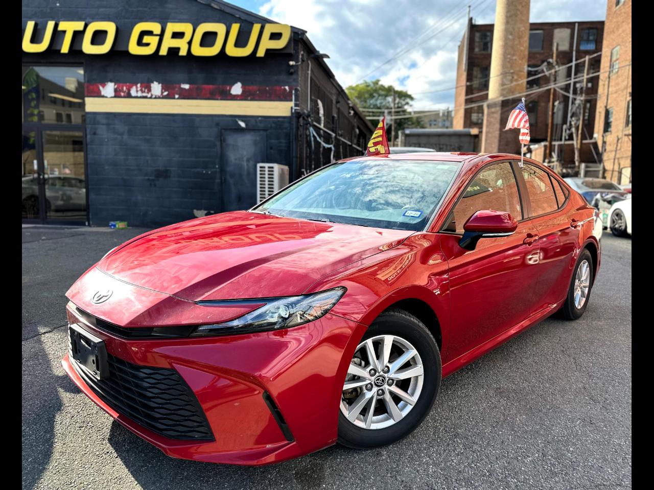 2025 Toyota Camry Hybrid XLE