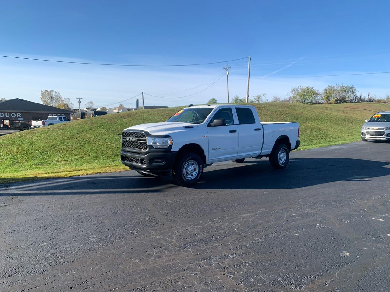 RAM 2500 Tradesman 4x4 Crew Cab 6'4" Box 2021 RAM 2500 Tradesman 4x4 Crew Cab 6'4" Box 2021