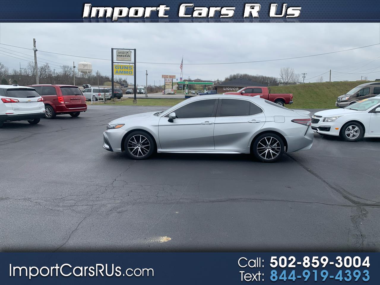 2021 Toyota Camry SE's photo