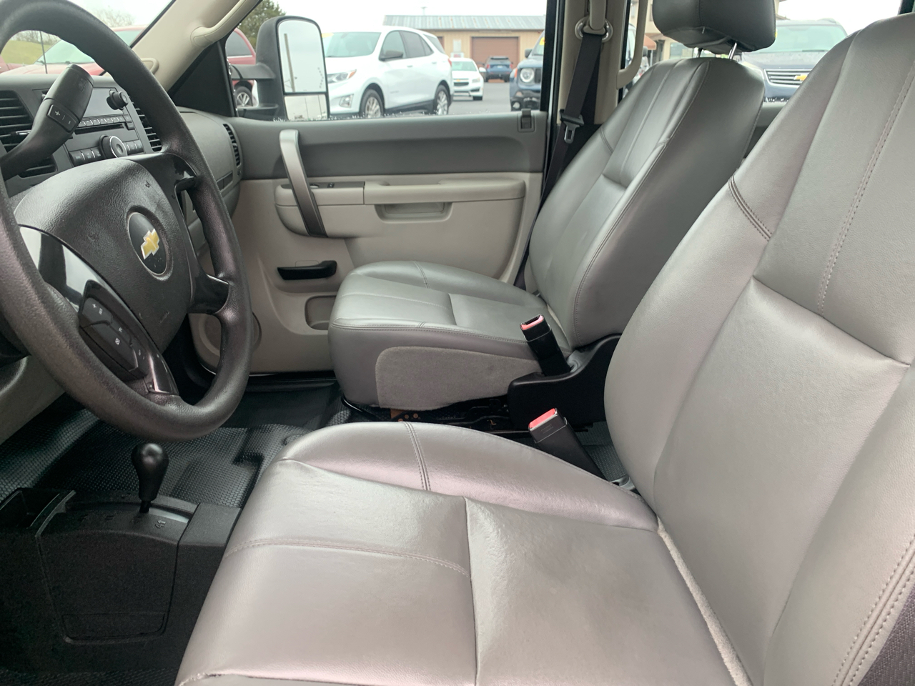 Chevrolet Silverado 3500HD 4WD Crew Cab 167.7" Work Truck 2012