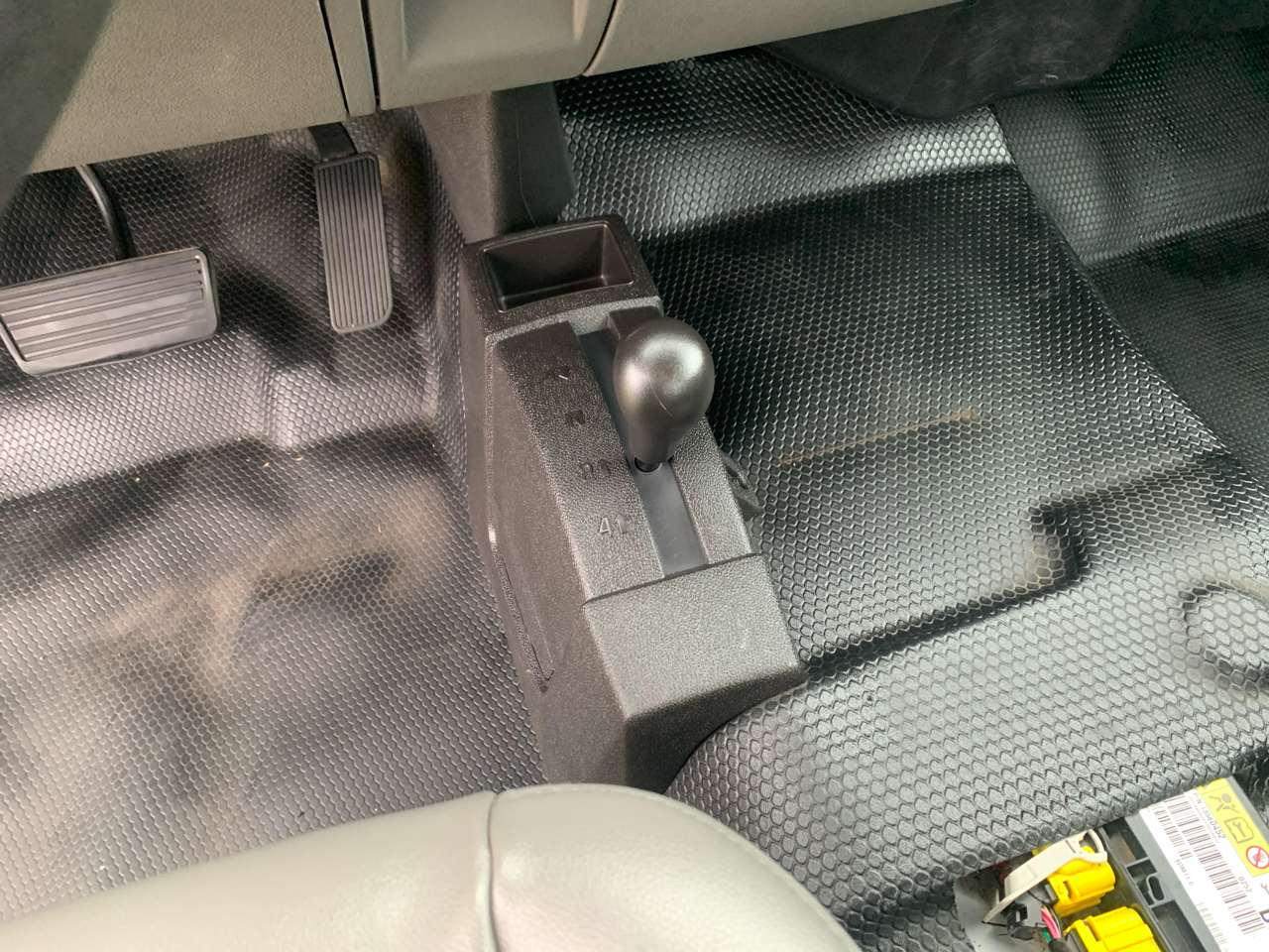 Chevrolet Silverado 3500HD 4WD Crew Cab 167.7" Work Truck 2012