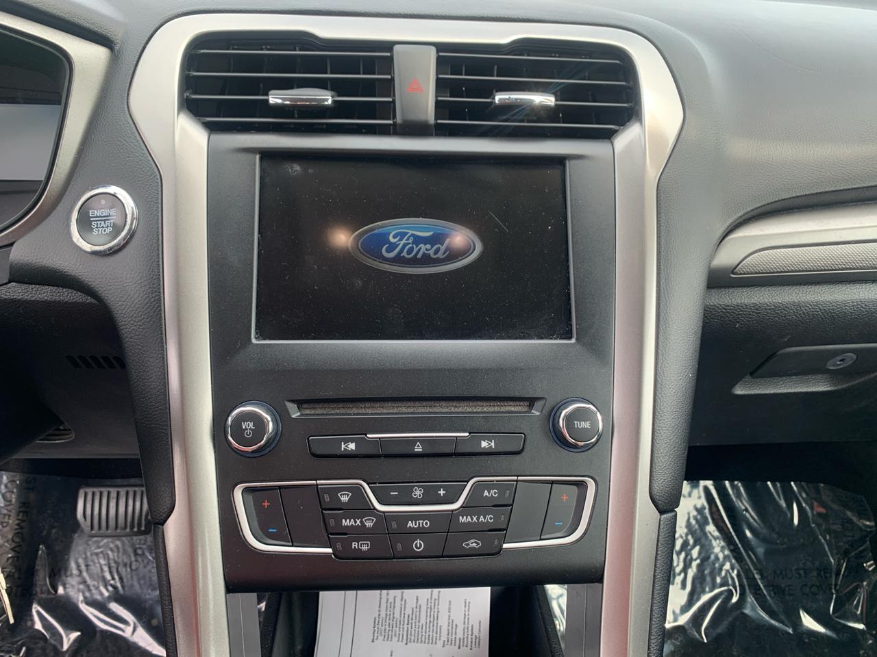 Ford Fusion SE FWD 2018