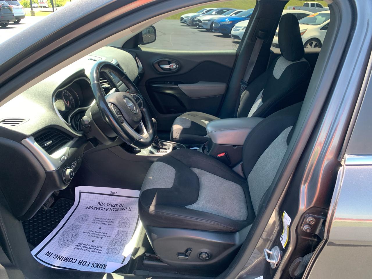 Jeep Cherokee 4WD 4dr Latitude 2014