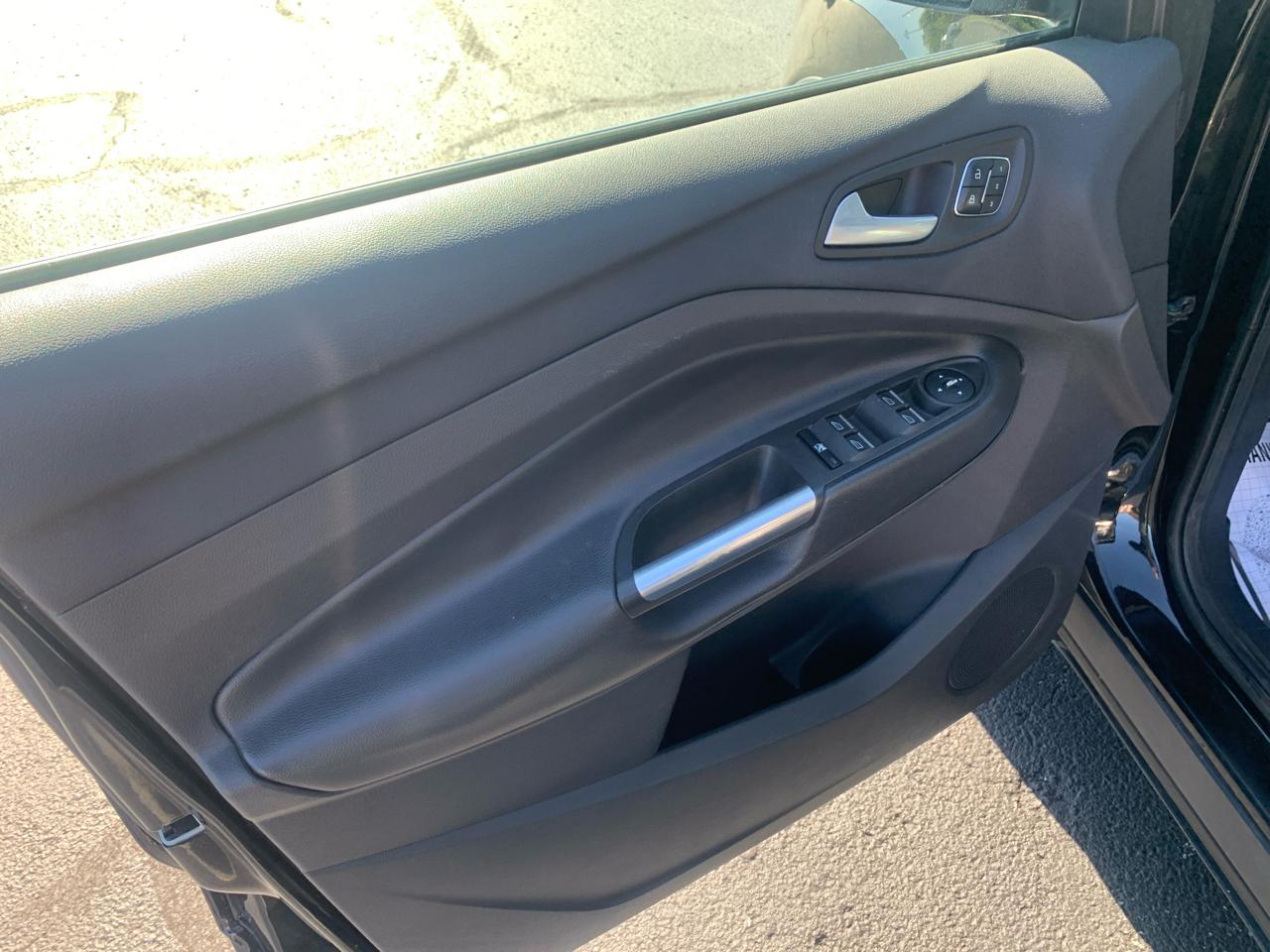 Ford Escape 4WD 4dr Titanium 2016