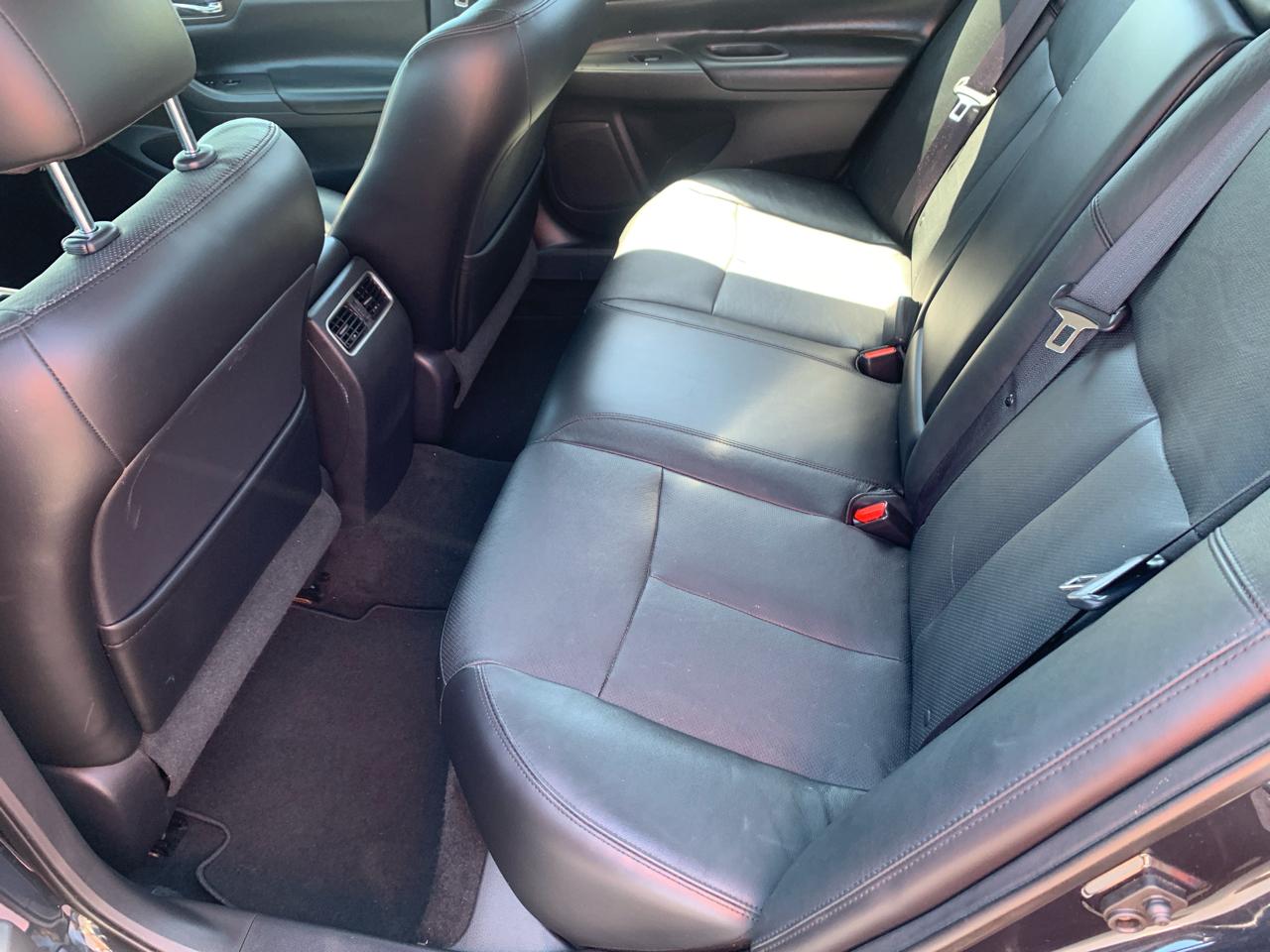 Nissan Altima 4dr Sdn V6 3.5 SL 2014