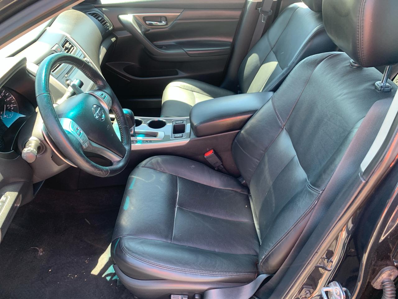 Nissan Altima 4dr Sdn V6 3.5 SL 2014
