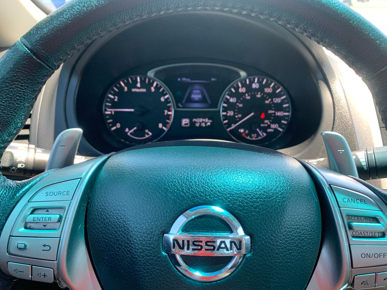 Nissan Altima 4dr Sdn V6 3.5 SL 2014