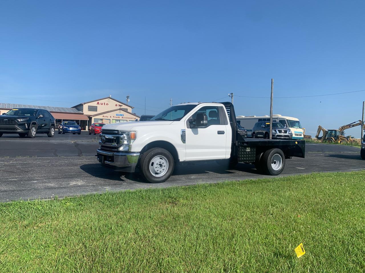 Ford Super Duty F-350 DRW XL 2WD Reg Cab 145" WB 60" CA 2021